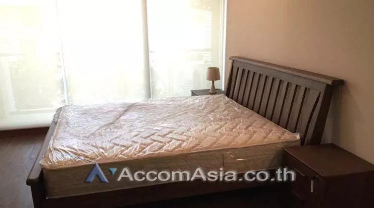  1 Bedroom  Condominium For Sale in Sukhumvit, Bangkok  near BTS Thong Lo (AA11765)